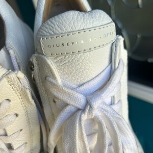 Giuseppe Zanotti Cream Leather Sneakers